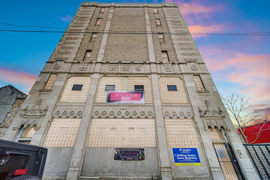 More Photos Of 7411 S Stony Island Ave, Chicago Warehouse For Sale
