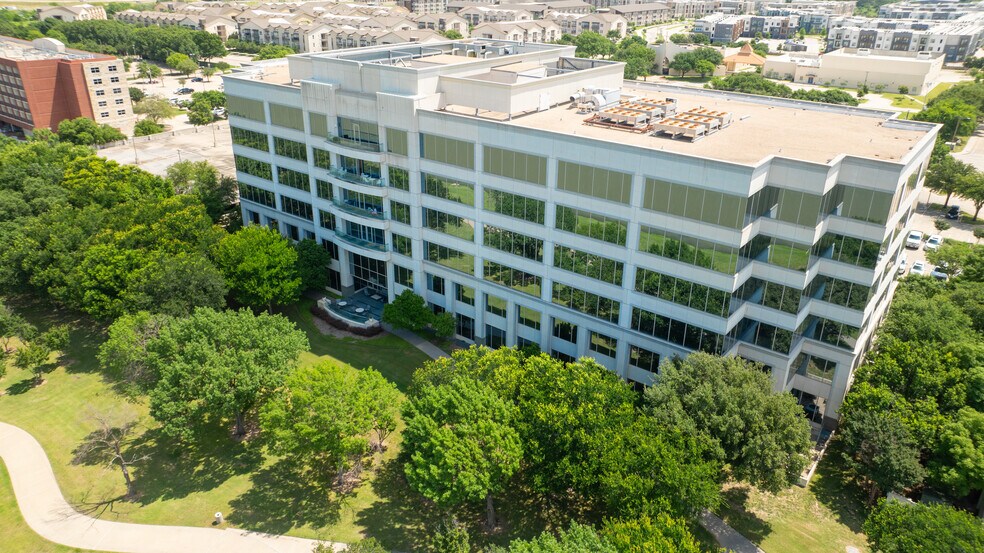 More Photos Of 11511 Luna Rd, Dallas Office For Lease