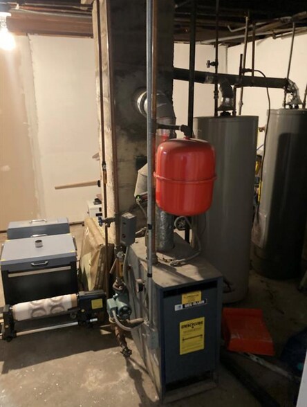 More Photos Of 777 W Merrick Rd, Valley Stream Storefront Retail Residential For Sale