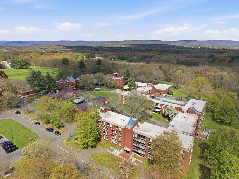 More Photos Of 893 West St, Amherst Schools For Sale