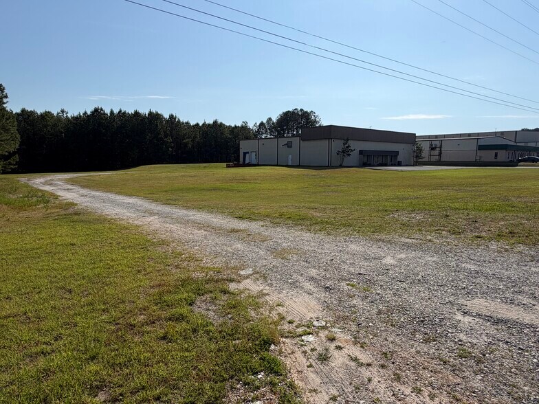 More Photos Of 524 Golf Course Rd, Tallapoosa Warehouse For Lease