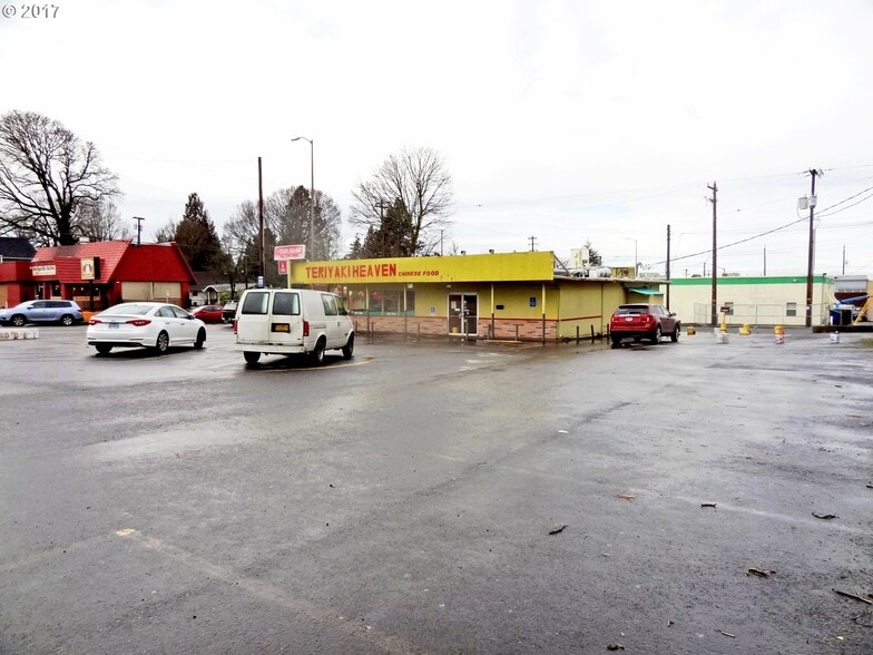 More Photos Of 7332 NE Martin Luther King Jr Blvd, Portland Restaurant For Sale