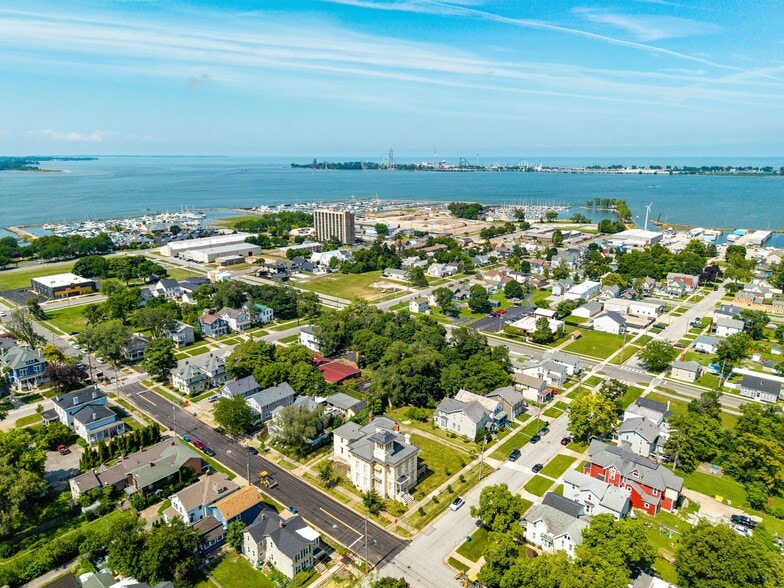 More Photos Of 403 E Adams St, Sandusky Hospitality For Sale
