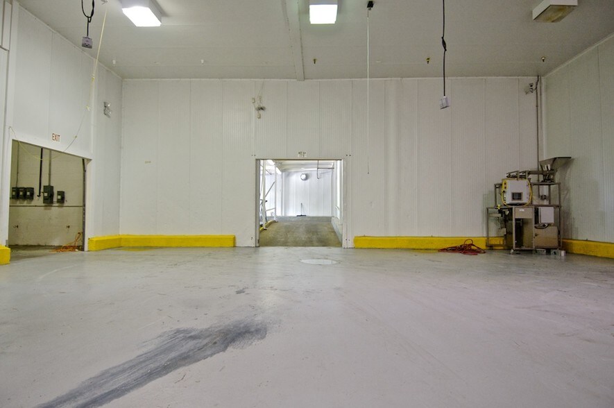 More Photos Of 81 Ingell St, Taunton Refrigeration Cold Storage For Sale