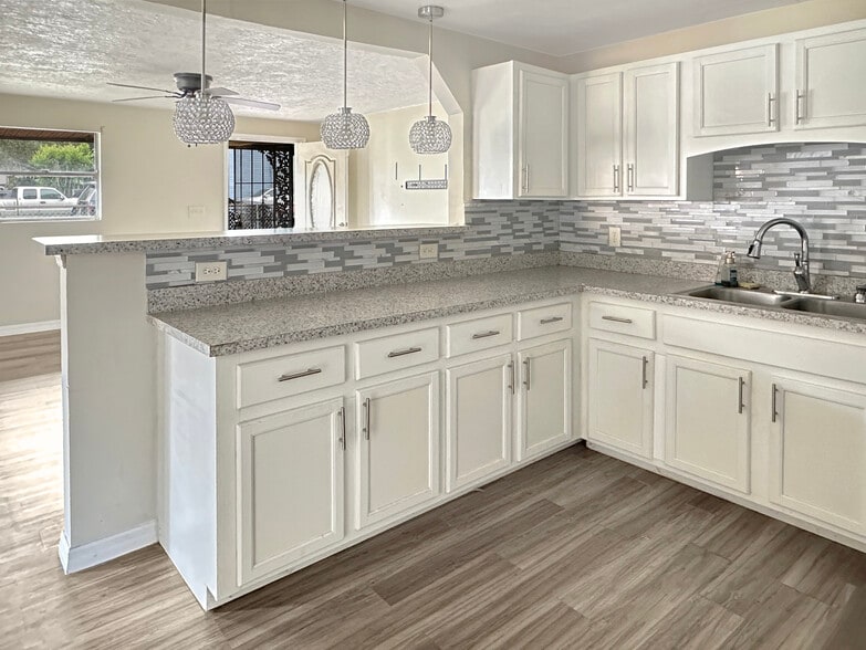 More Photos Of 1904 Historic Goldsboro Blvd, Sanford Flex For Sale