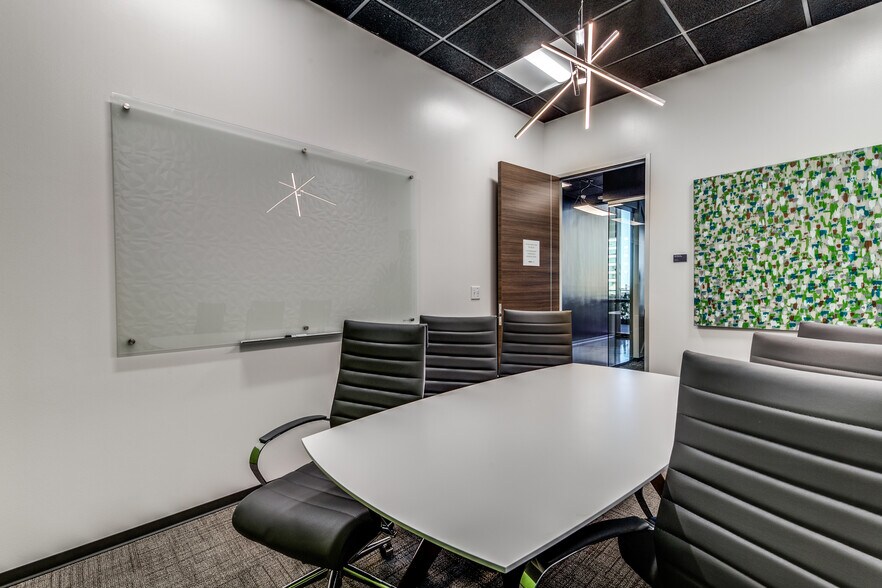 More Photos Of 640 Taylor St, Fort Worth Coworking Space