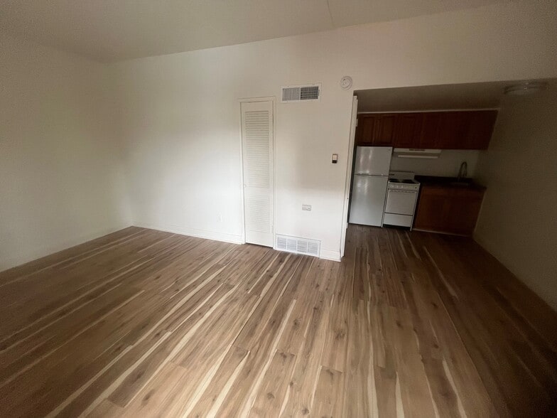 More Photos Of 3235-3245 Sullivant Ave, Columbus Apartments For Sale