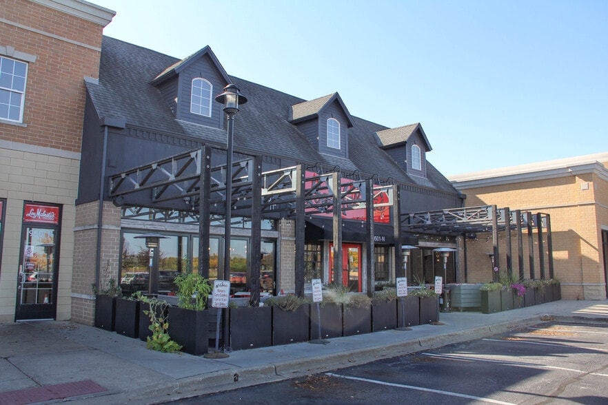 More Photos Of 171st @ La Grange, Tinley Park Unknown For Lease