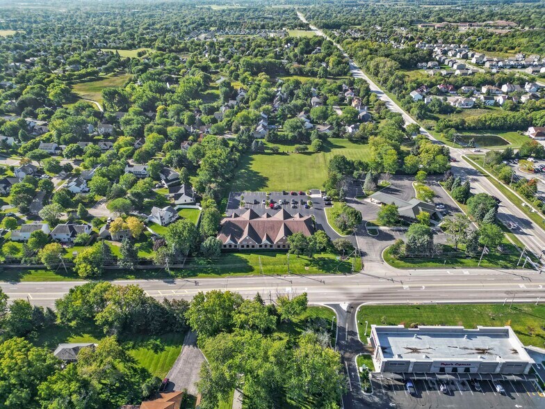 More Photos Of 6475 Washington St, Gurnee Office For Sale