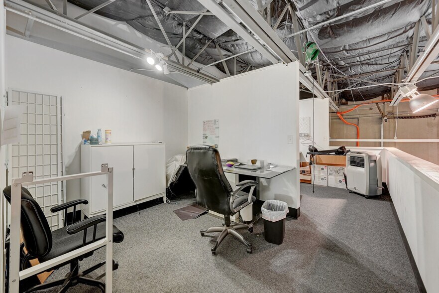 More Photos Of 7030 E 46th Avenue Dr, Denver Warehouse For Sale