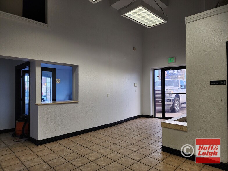 More Photos Of 1100 W Mississippi Ave, Denver Warehouse For Sale