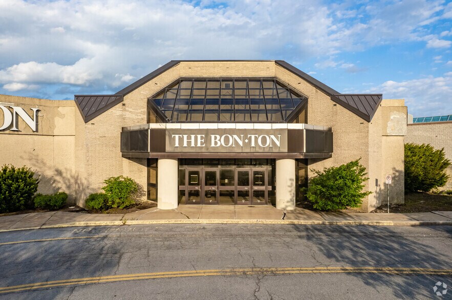 More Photos Of 500 Galleria Dr, Johnstown Unknown For Sale