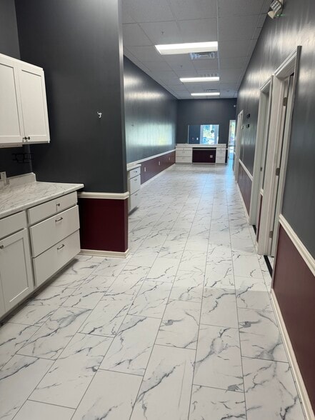 More Photos Of 5109 US Highway 674, Wimauma General Retail For Lease