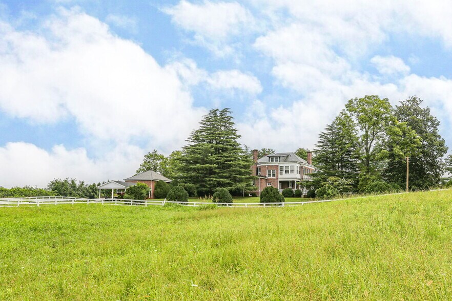 More Photos Of 590 N Madison Rd, Orange Land For Sale