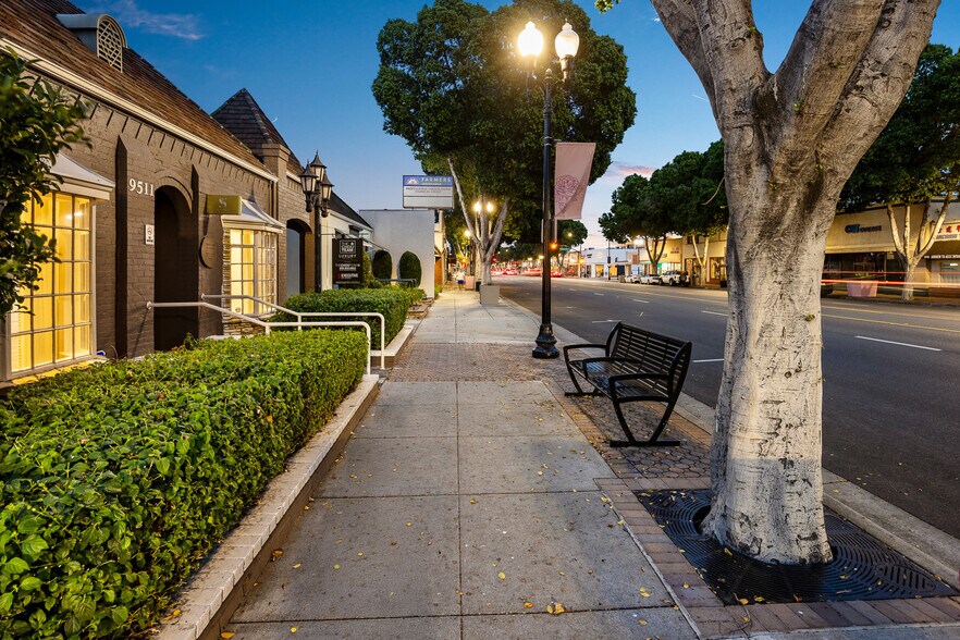 More Photos Of 9511 Las Tunas Dr, Temple City Medical For Sale