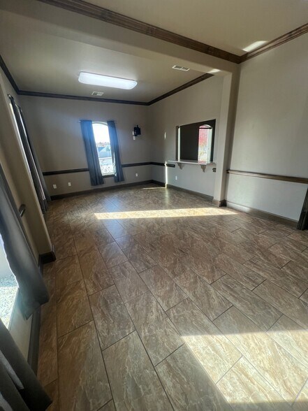 More Photos Of 13310 Eastern ave, Edmond Medical For Sale