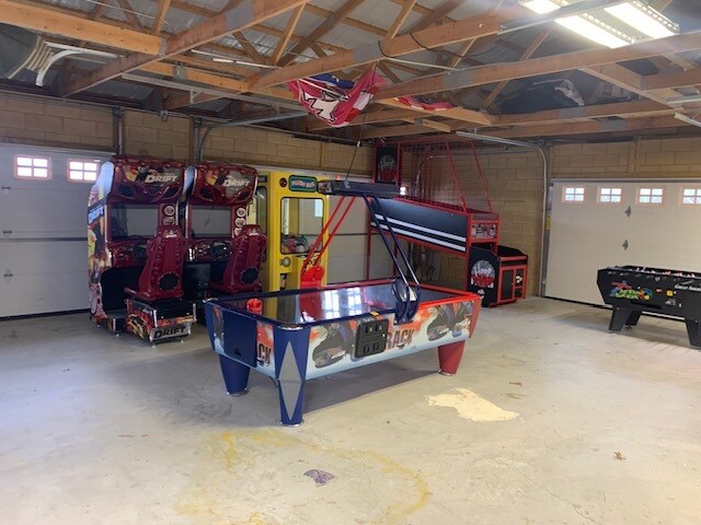 More Photos Of 4800 Massillon Rd, North Canton Sports And Entertainment For Sale