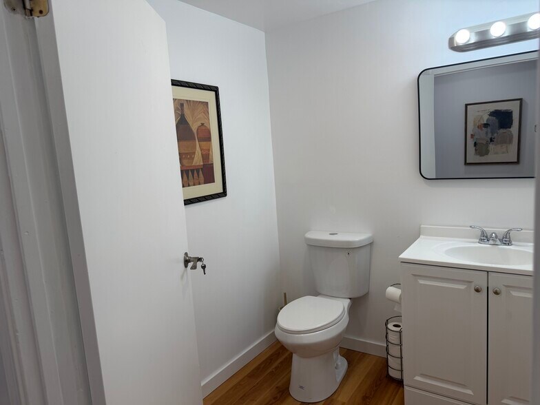 More Photos Of 355 June St, Worcester Office For Lease