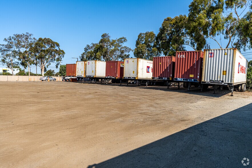 More Photos Of 1660 E 32nd St, Long Beach Land For Lease