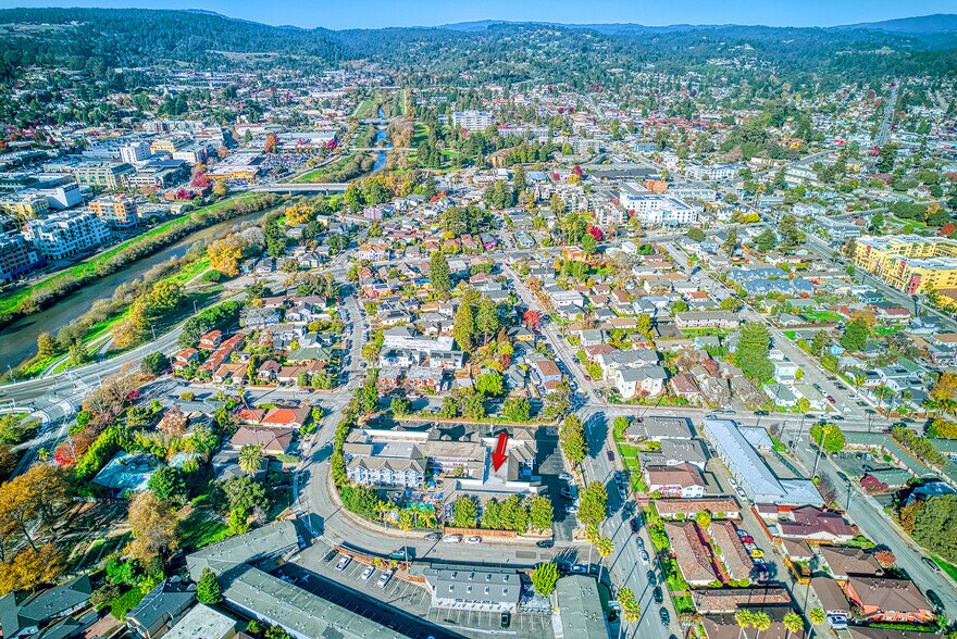 More Photos Of 600 Riverside Ave, Santa Cruz Hotel For Sale