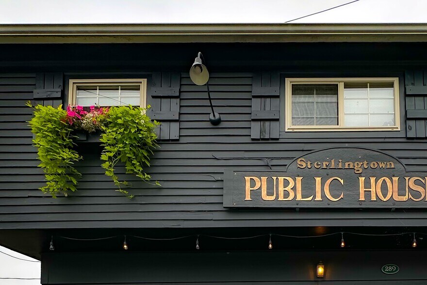More Photos Of 289 Common Rd, Union General Retail For Sale