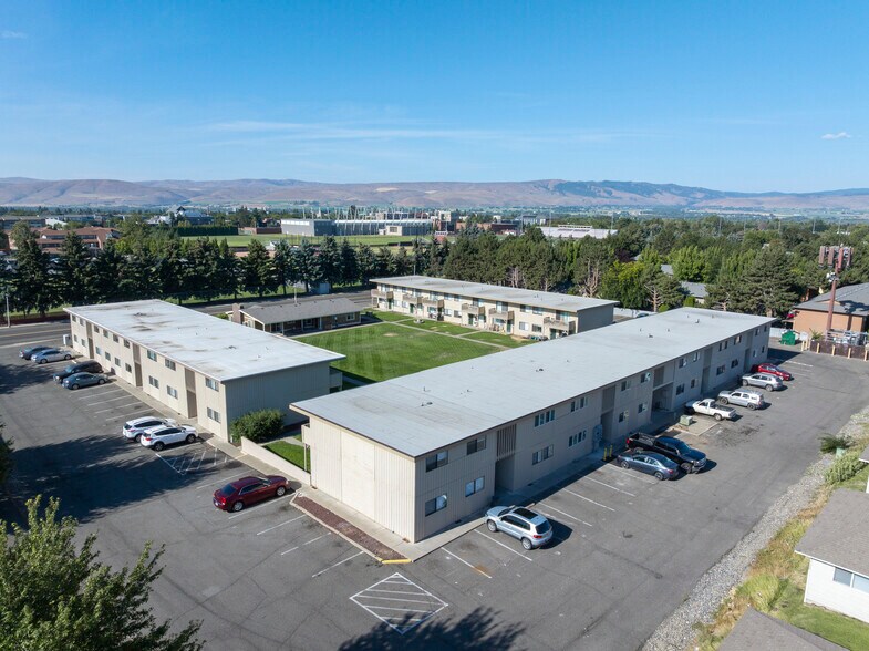 More Photos Of 925 E 18th Ave, Ellensburg Apartments For Sale