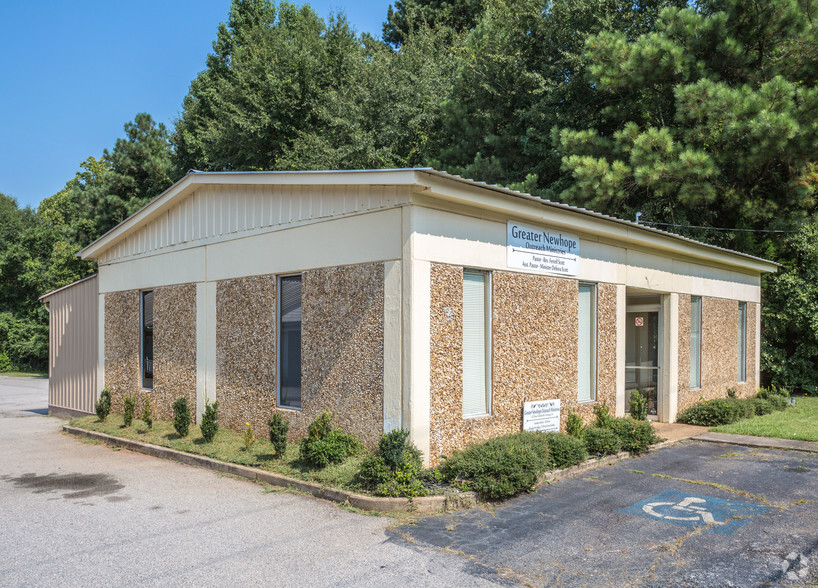 Primary Photo Of 821 New Franklin Rd, Lagrange Office For Sale