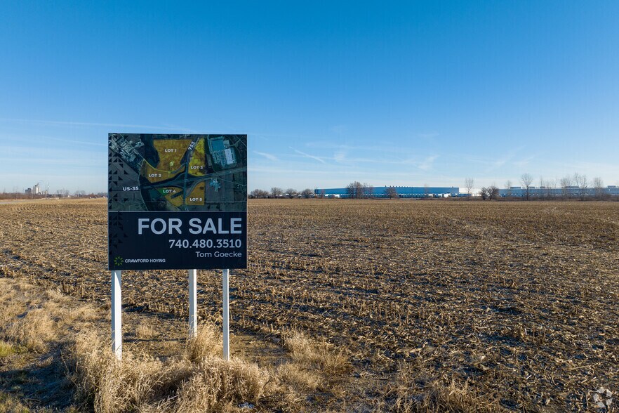 More Photos Of US-35 / SR 753 North East lot of the US-35 / 753 sr, Washington Court House Land For Sale