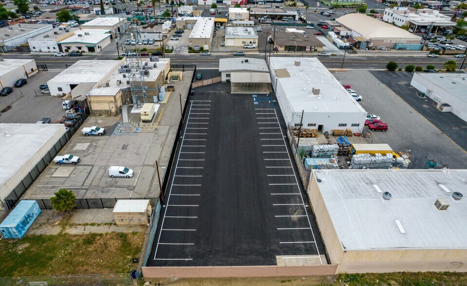 More Photos Of 1247 Brooks St, Ontario Contractor Storage Yard For Lease