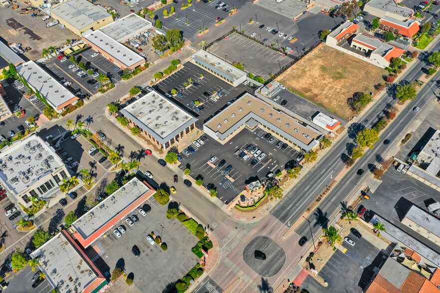 More Photos Of 910 W San Marcos Blvd, San Marcos Unknown For Lease