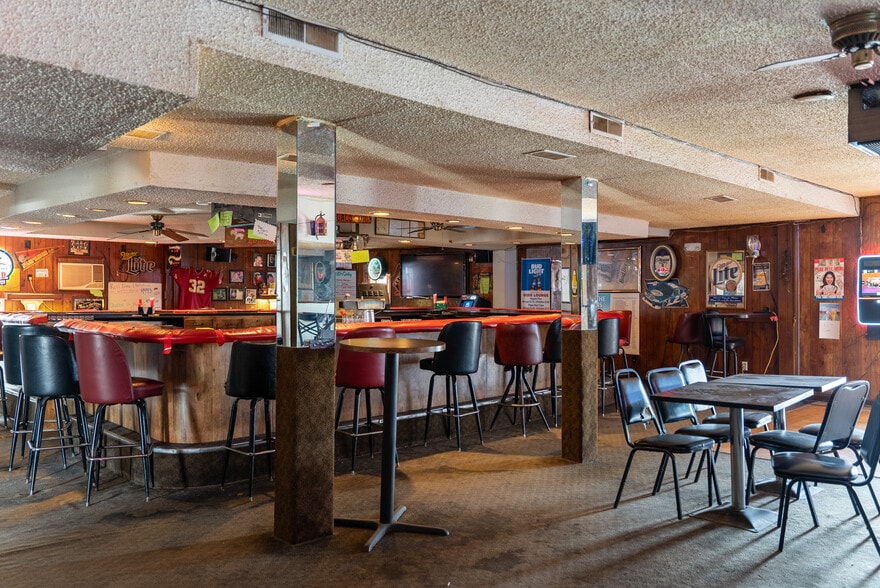 More Photos Of 3108 N Dixie Dr, Dayton Restaurant For Sale