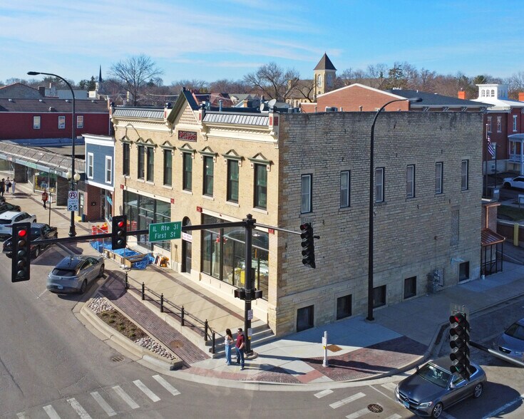 Primary Photo Of 101-105 W State St, Geneva Restaurant For Lease