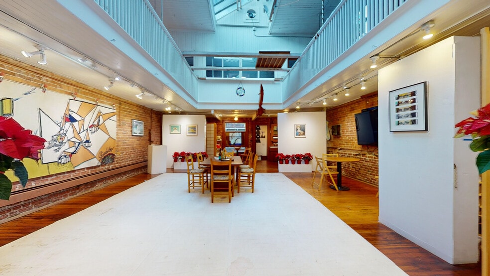 More Photos Of 708-710 Montgomery St, San Francisco Coworking Space