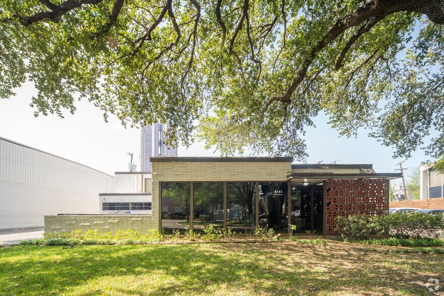 More Photos Of 4141 Office Pky, Dallas Loft Creative Space For Lease