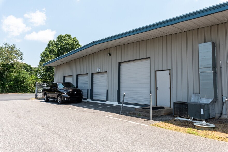 More Photos Of 5211 Union Rd., Gastonia Warehouse For Sale
