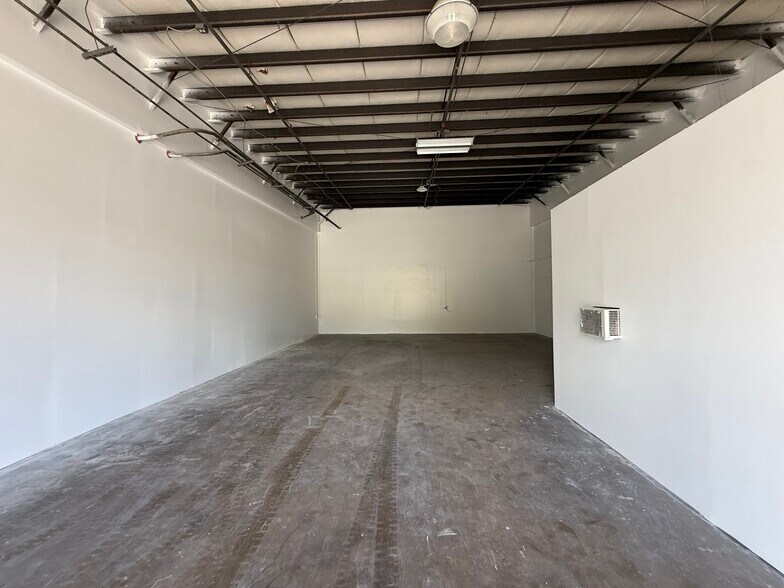 More Photos Of 1300 Old Dixie Hwy, Lake Park Unknown For Lease
