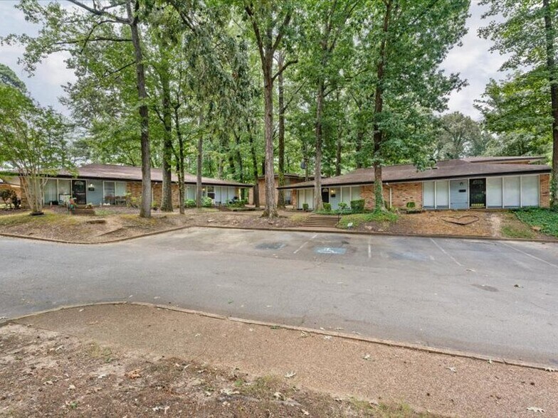 More Photos Of , Memphis Multifamily For Sale