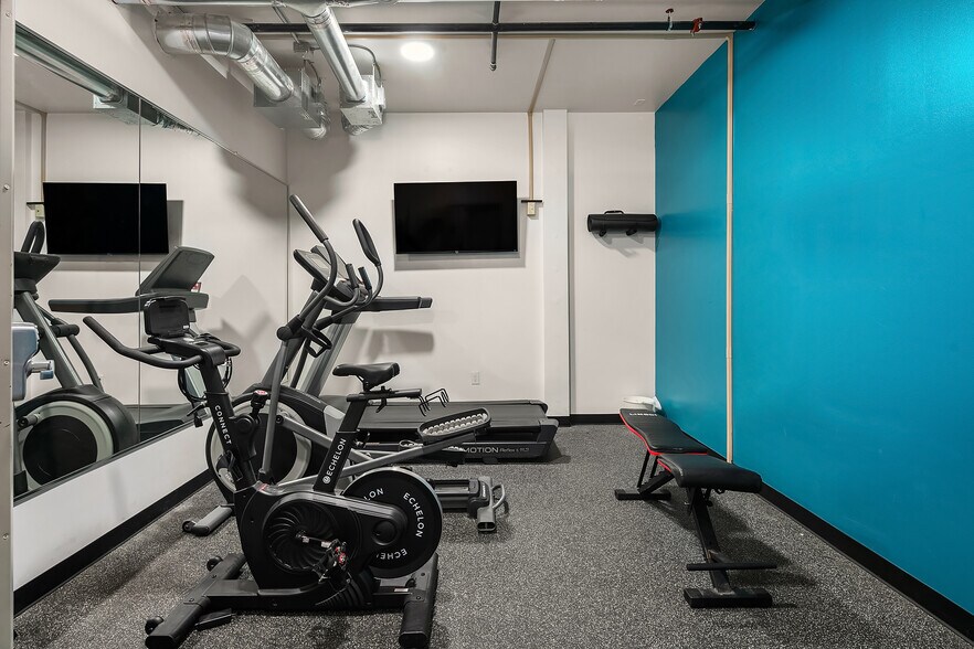 More Photos Of 1501 NW 59th St, Seattle Apartments For Sale