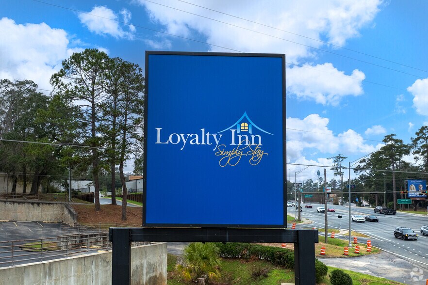 More Photos Of 2738 N Monroe St, Tallahassee Hotel For Sale