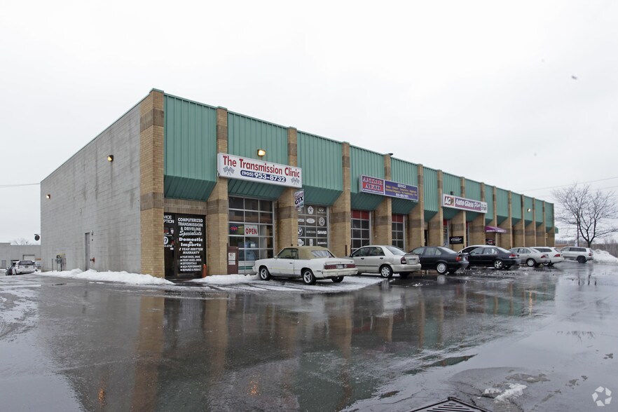 Primary Photo Of 17075 Leslie St, Newmarket Light Distribution For Sale