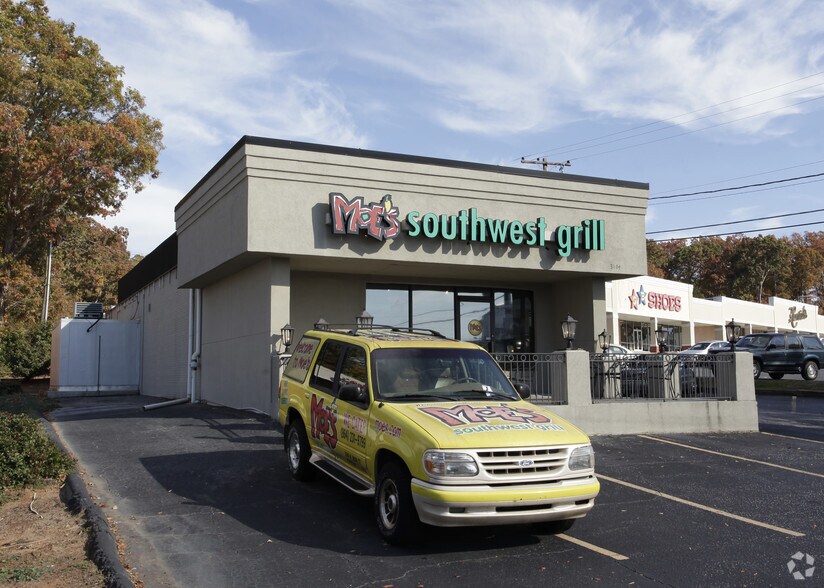 More Photos Of 3100 N Main St, Anderson Unknown For Lease