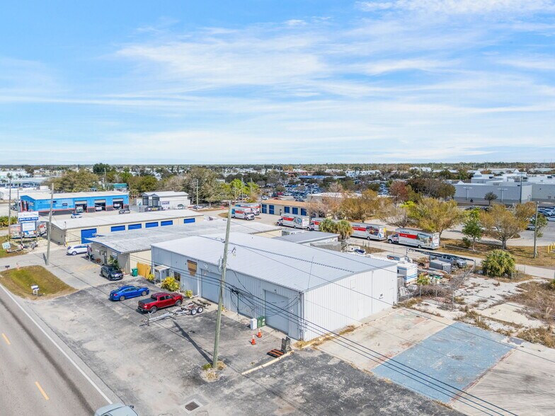 More Photos Of 6478 San Casa Dr, Englewood Warehouse For Lease