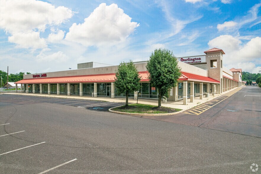 More Photos Of 1537 Bethlehem Pike, Hatfield Unknown For Lease