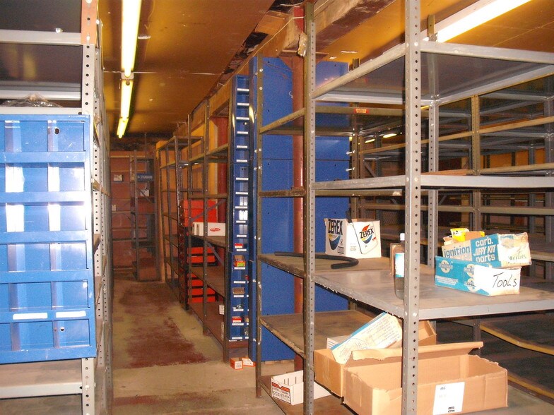 More Photos Of 45 Columbia Ave, Thornwood Freestanding For Sale