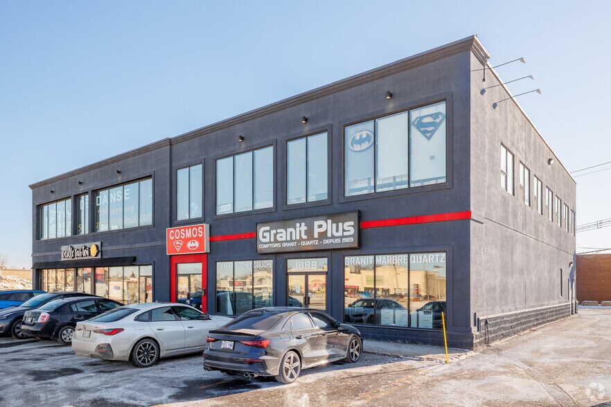 More Photos Of 1880-1888 Boul Saint-Martin O, Laval Storefront For Lease