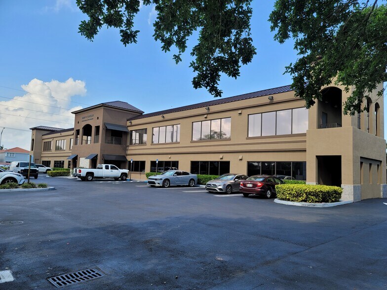 More Photos Of 8660 W Flagler St, Miami Coworking Space