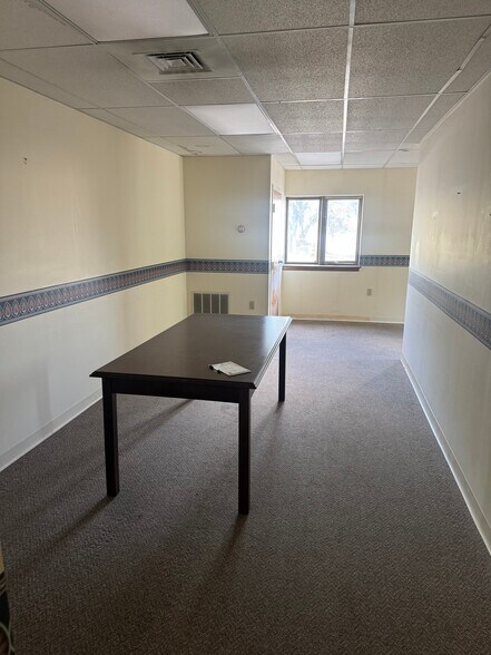 More Photos Of 410 W State St, Mertztown Medical For Sale