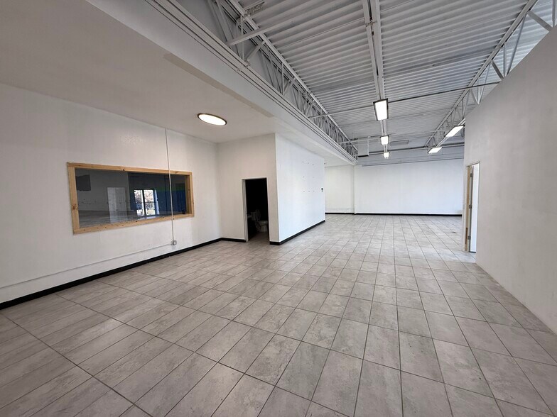 More Photos Of 1430 Bessemer Dr, El Paso Warehouse For Lease