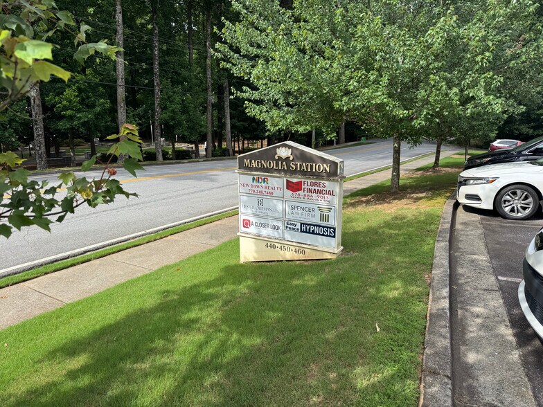 More Photos Of 440 S Peachtree St, Norcross Loft Creative Space For Lease