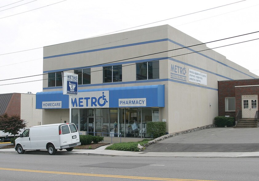 More Photos Of 1911 Church St, Nashville Storefront Retail Office For Lease